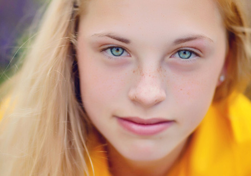 annie-bartosz-feature
